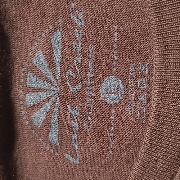 Lost Creek Outfitters “Farm hair don’t care” Shirt - Picture 3 of 3